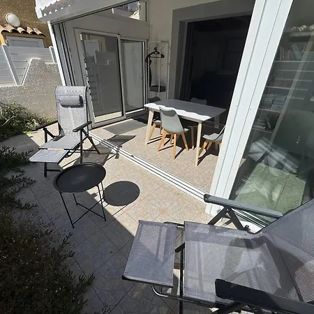 Pavillon Pour 6 A Cap D'agde Avec Terrasse Et Parking - Fr-1-749-98 * Agde