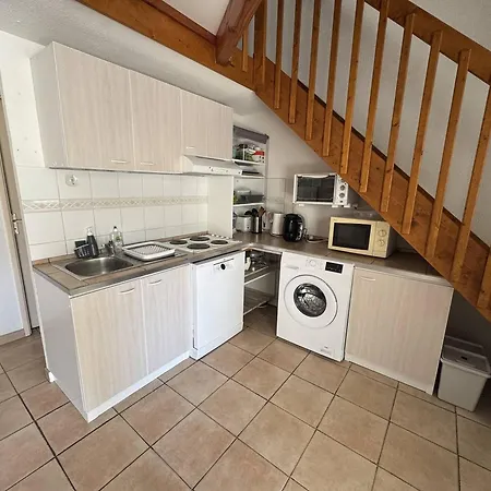 Pavillon Pour 6 A Cap D'agde Avec Terrasse Et Parking - Fr-1-749-98 Agde